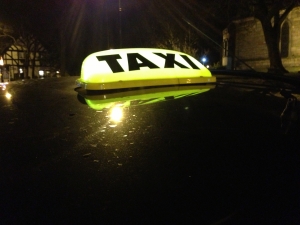 taxi-bubble-sign-1442111-m